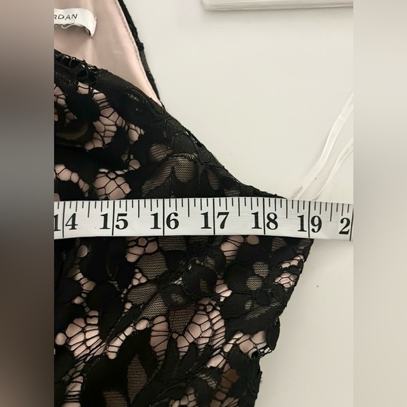 Julia Jordan,Stunning Black-Lace Halter Jumpsuit,Palazzo,Wide-Leg,PERFECT,Size M - Picture 10 of 12